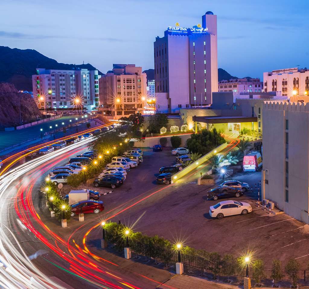 Tulip Inn Downtown Muscat Exterior photo