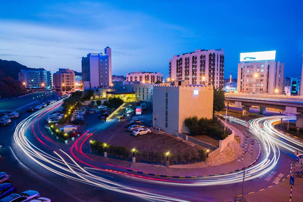 Tulip Inn Downtown Muscat Exterior photo